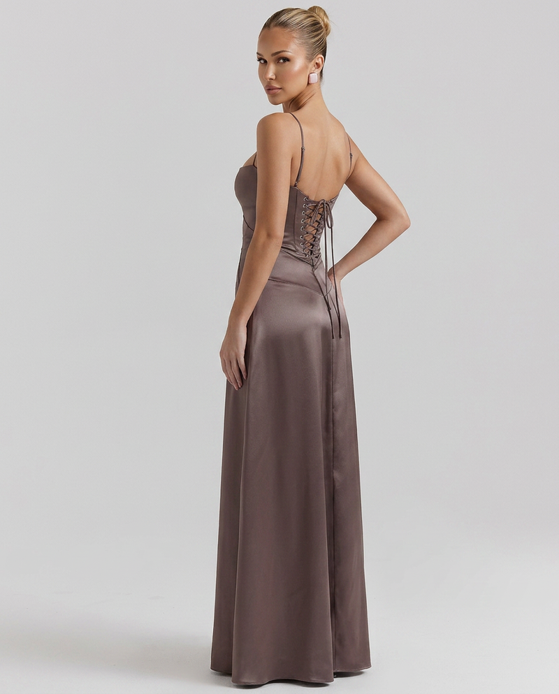 Phoebe • Vestido Maxi con Espalda Ajustable