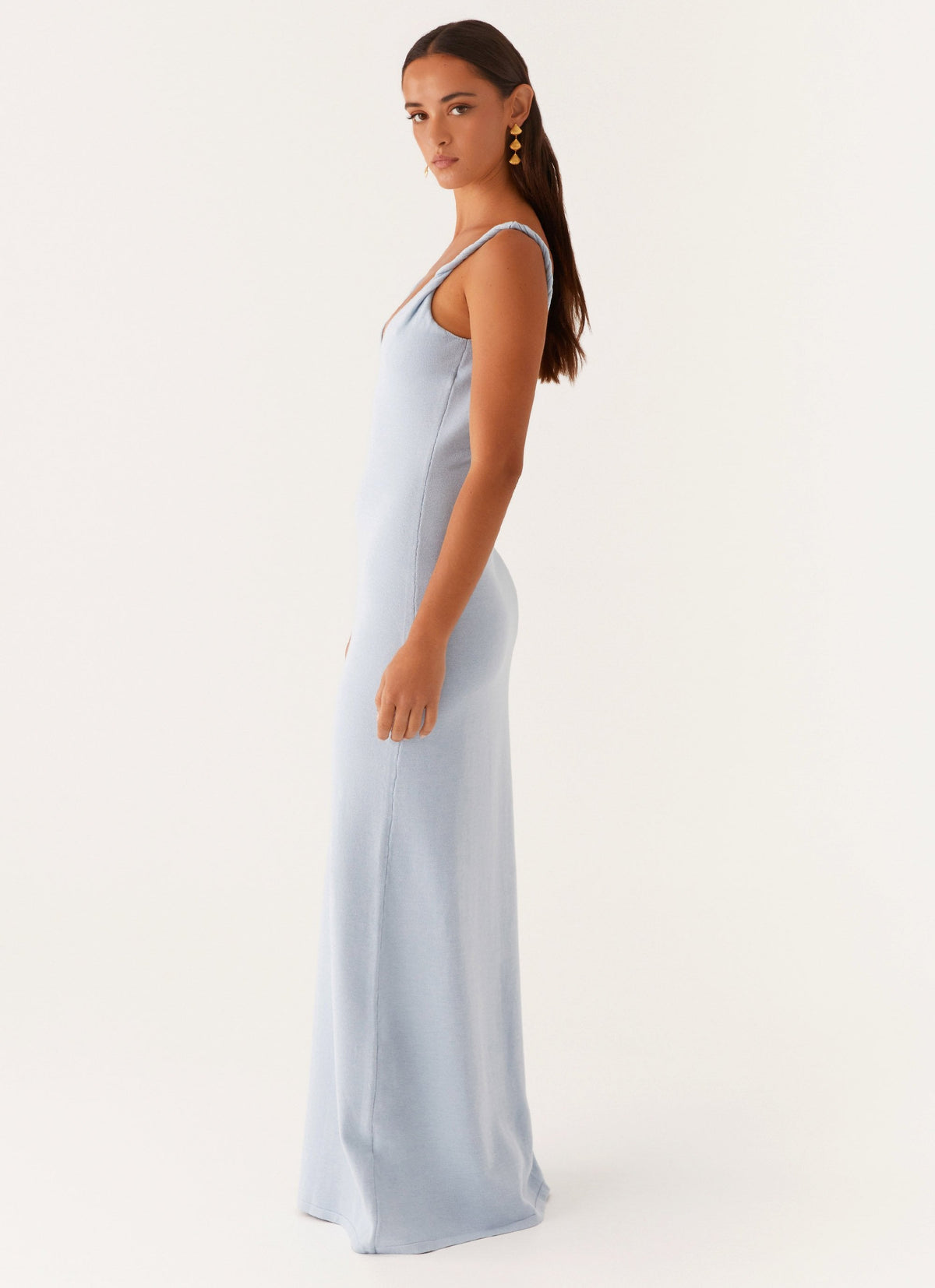 Shawna • Vestido Maxi con Tirantes Torcidos