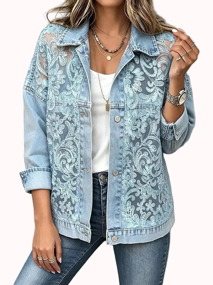 Chaqueta vaquera con encaje floral