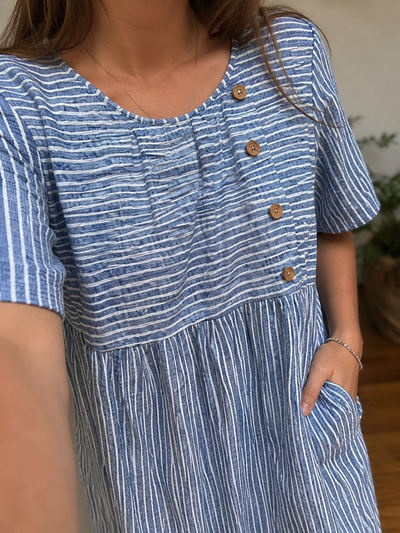 Foto del cliente sobre Maria | Vestido midi a rayas